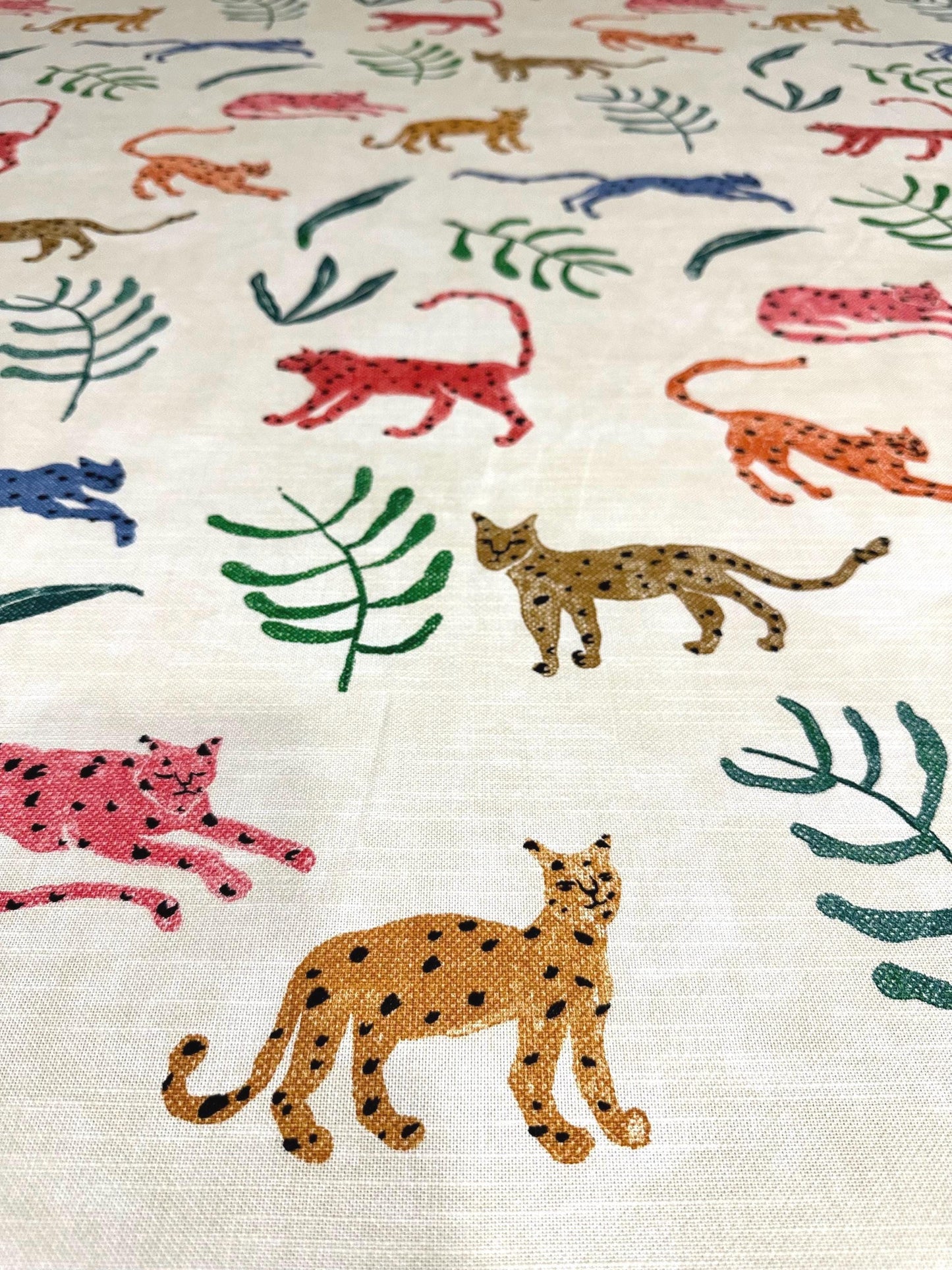 Big Cat Print Fabric Jungle Theme Party Supplies Safari Nursery Fabric Tropical Leaves Cotton Quilting Material Home Decor Fabric Sewing Project DIY