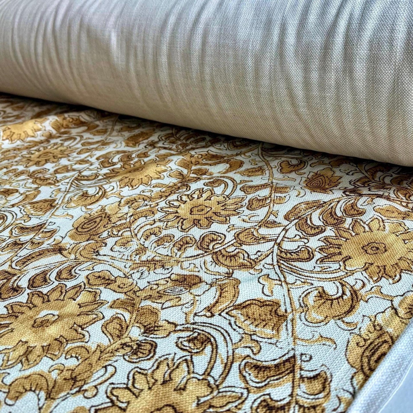 Bulk Gold Floral Print Fabric Yellow Vintage Style Upholstery Material amber yellow fabric wholesale