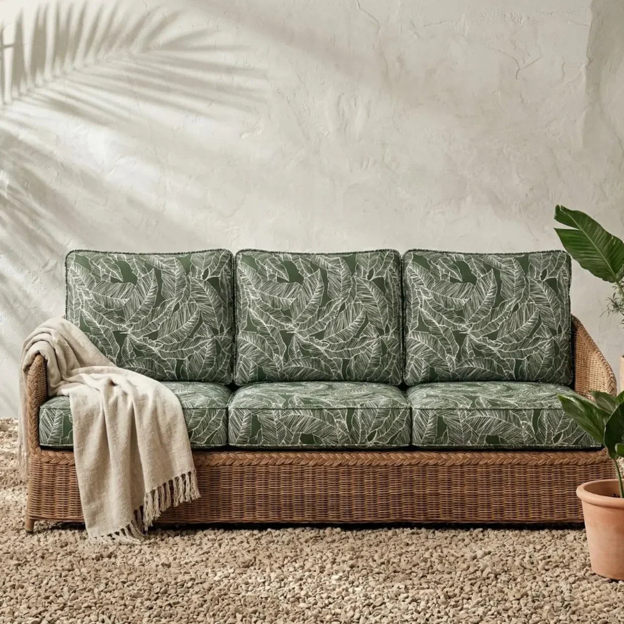Tailoring a Magazine-Worthy Outdoor Living Space